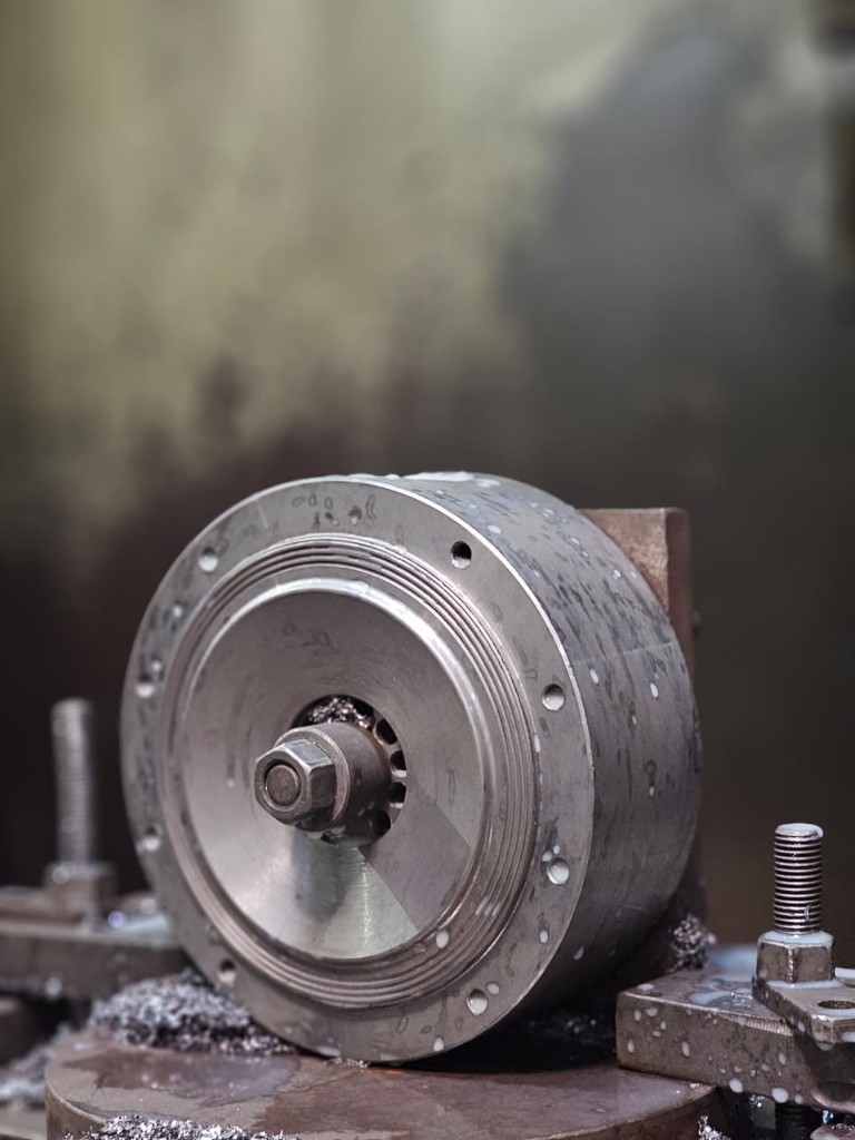 Precision machined metal component
